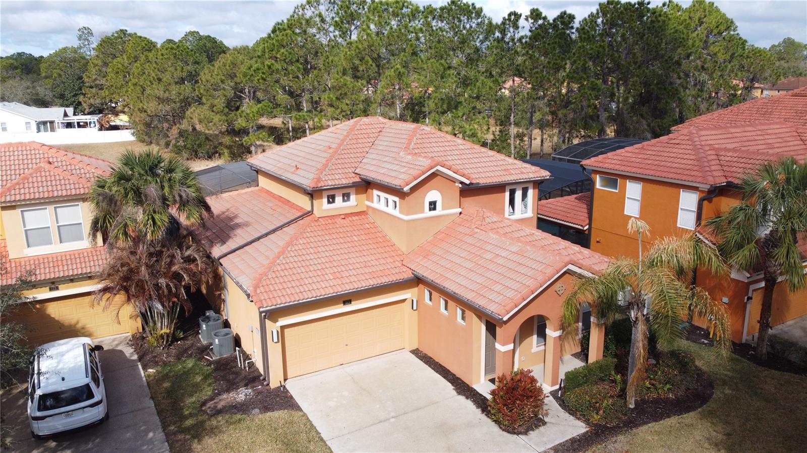 Single Family Residence in DAVENPORT, FL - Daniel Dourado