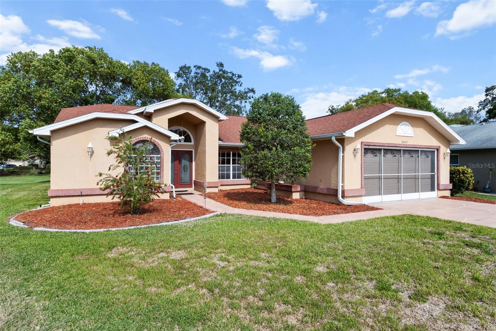 Single Family Residence em SPRING HILL, FL - Daniel Dourado