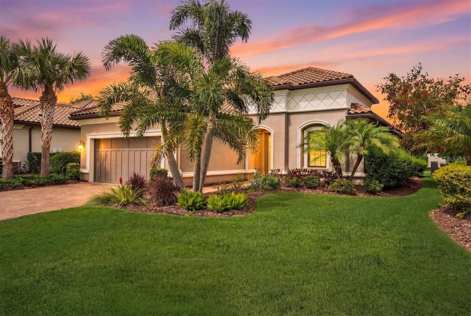 Single Family Residence in ODESSA, FL - Daniel Dourado