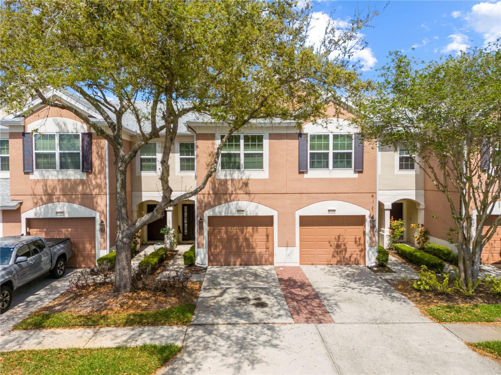 Townhouse in WESLEY CHAPEL, FL - Daniel Dourado