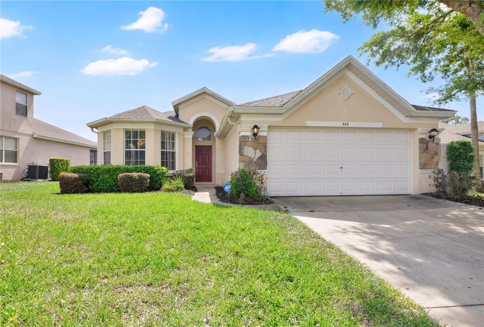 Single Family Residence in DAVENPORT, FL - Daniel Dourado
