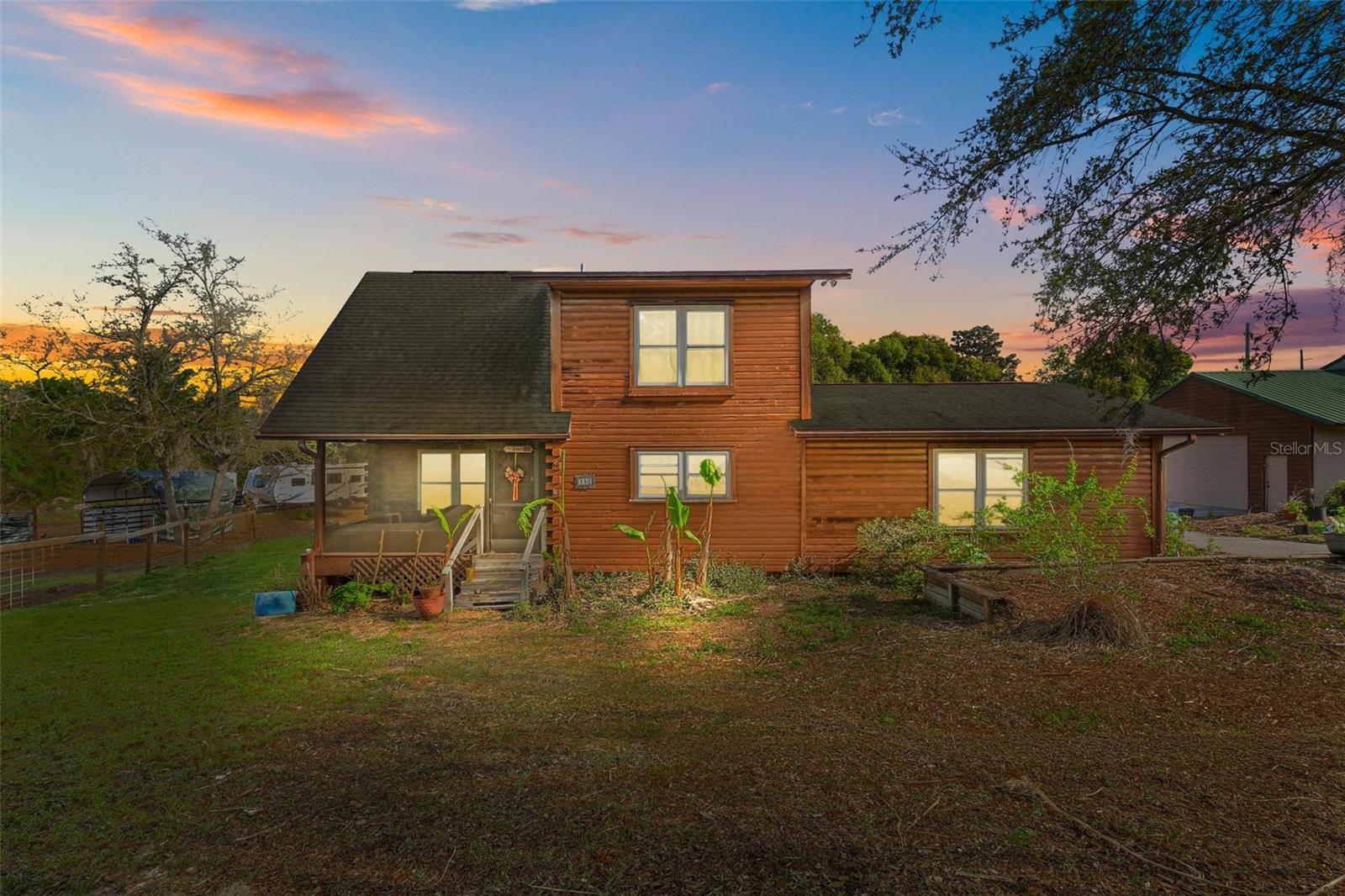Single Family Residence in DEBARY, FL - Daniel Dourado