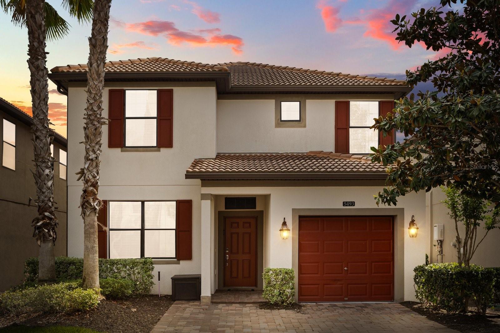 Single Family Residence in DAVENPORT, FL - Daniel Dourado
