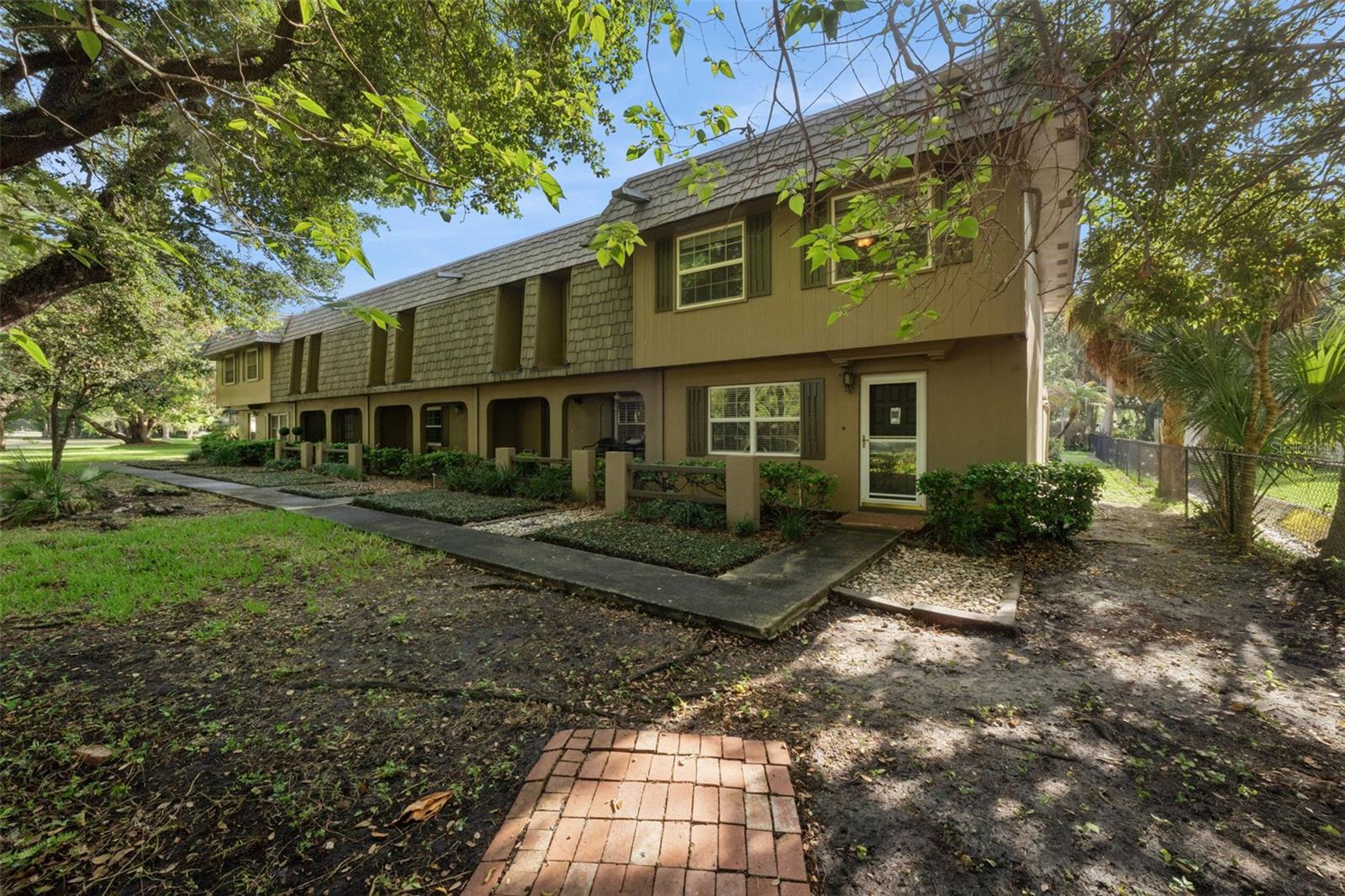Townhouse in ORLANDO, FL - Daniel Dourado
