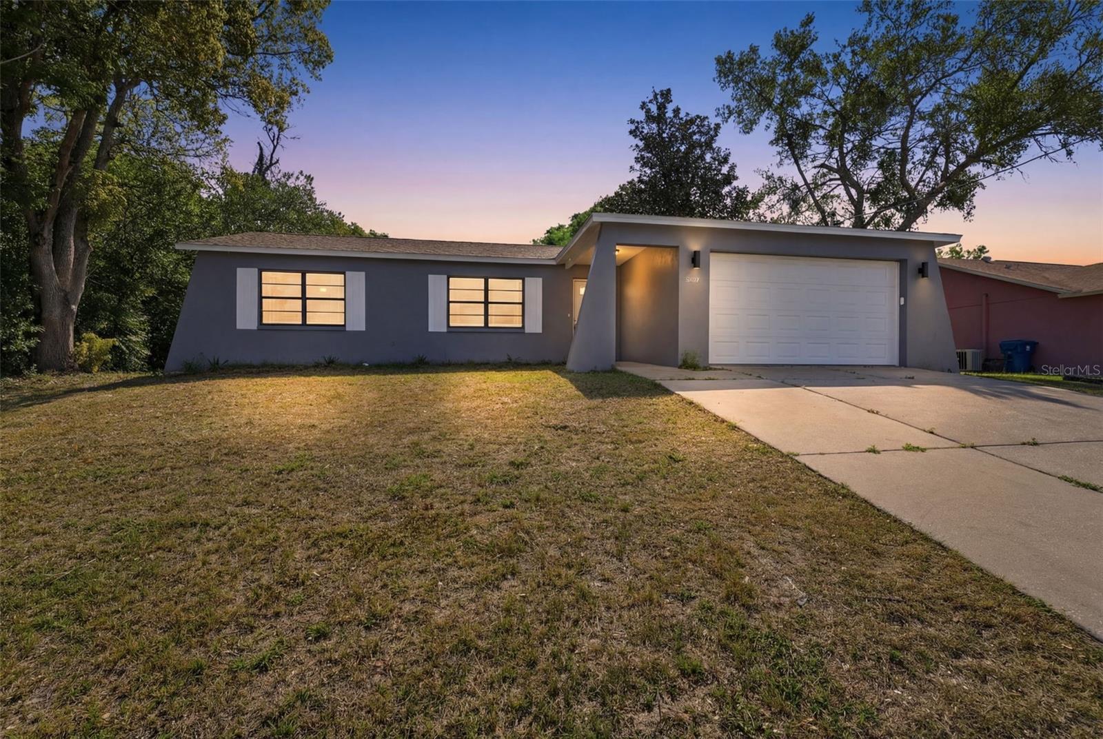 Single Family Residence em SPRING HILL, FL - Daniel Dourado