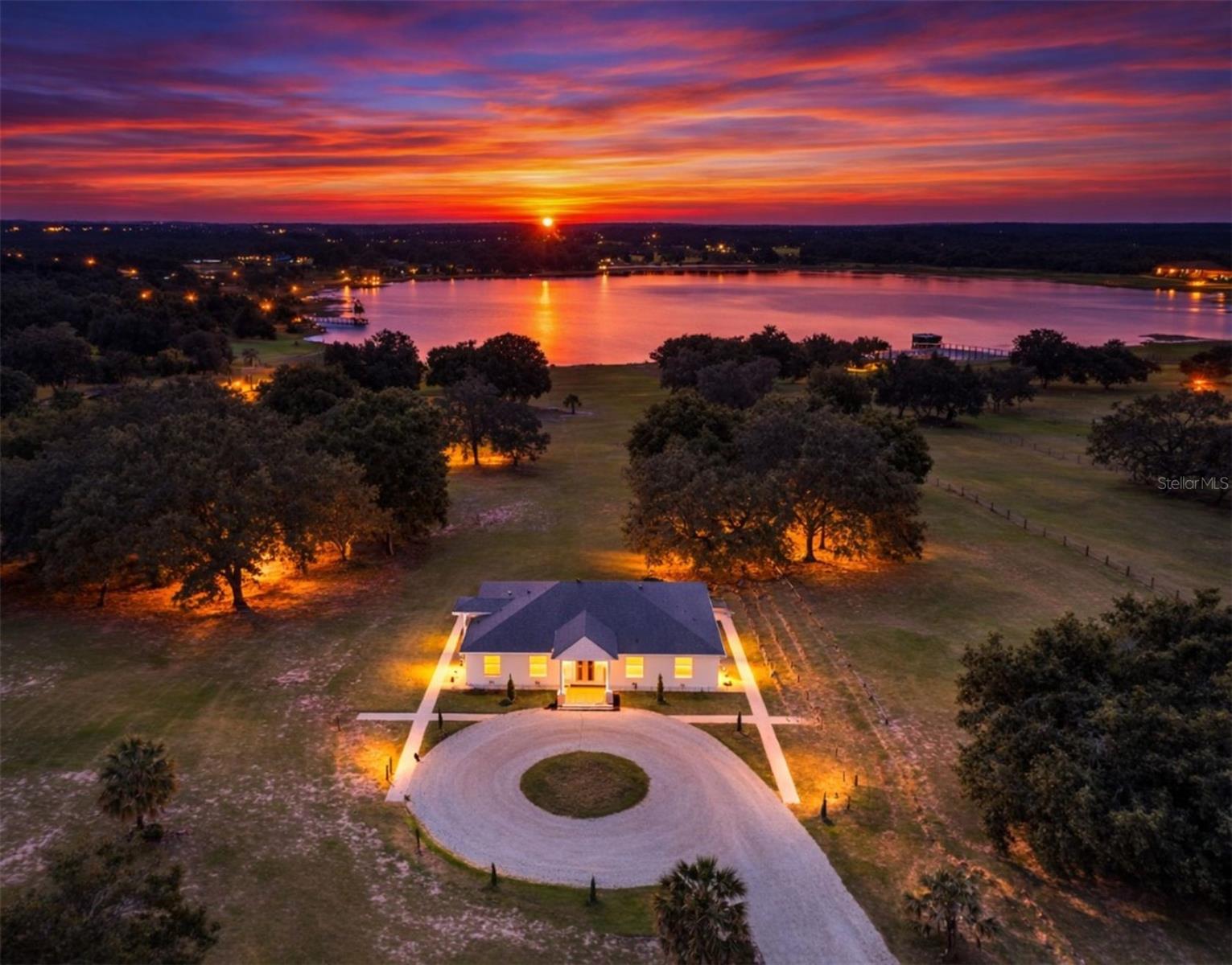 Single Family Residence em CLERMONT, FL - Daniel Dourado