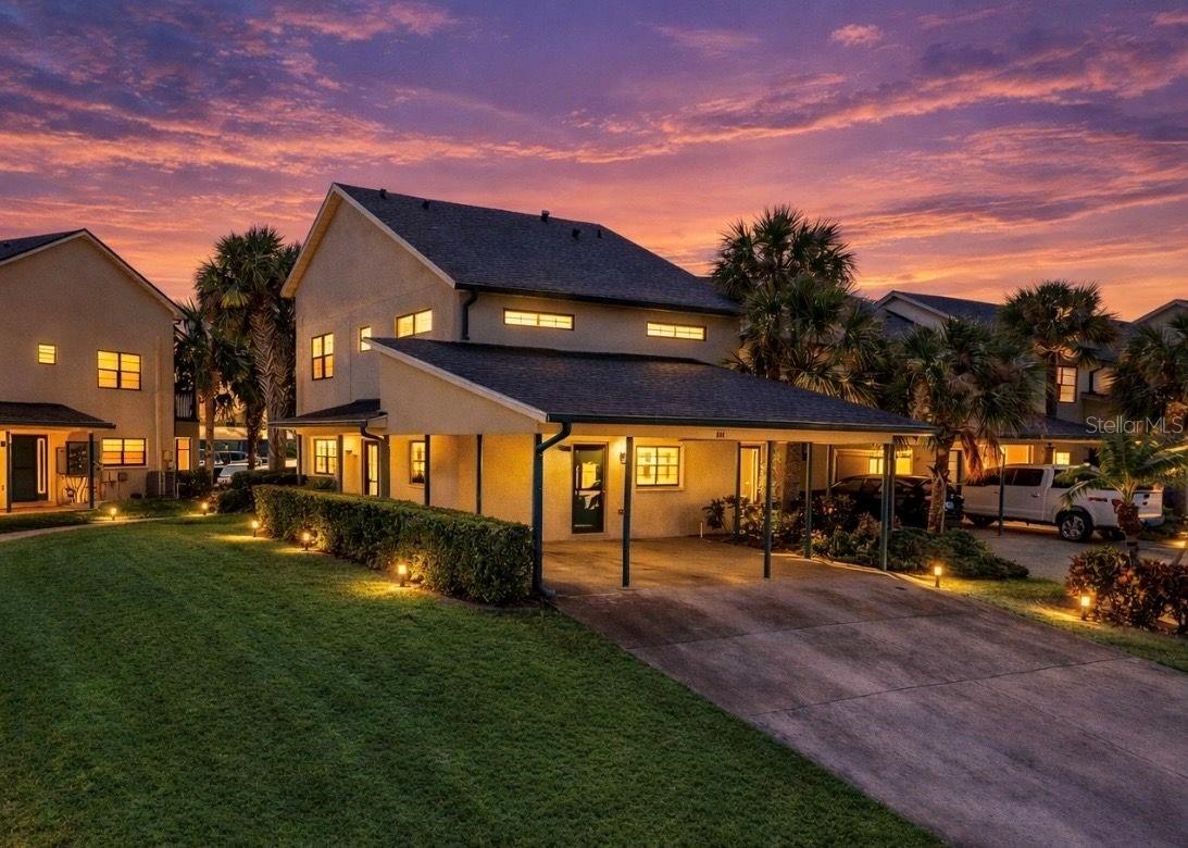 Condominium em APOLLO BEACH, FL - Daniel Dourado