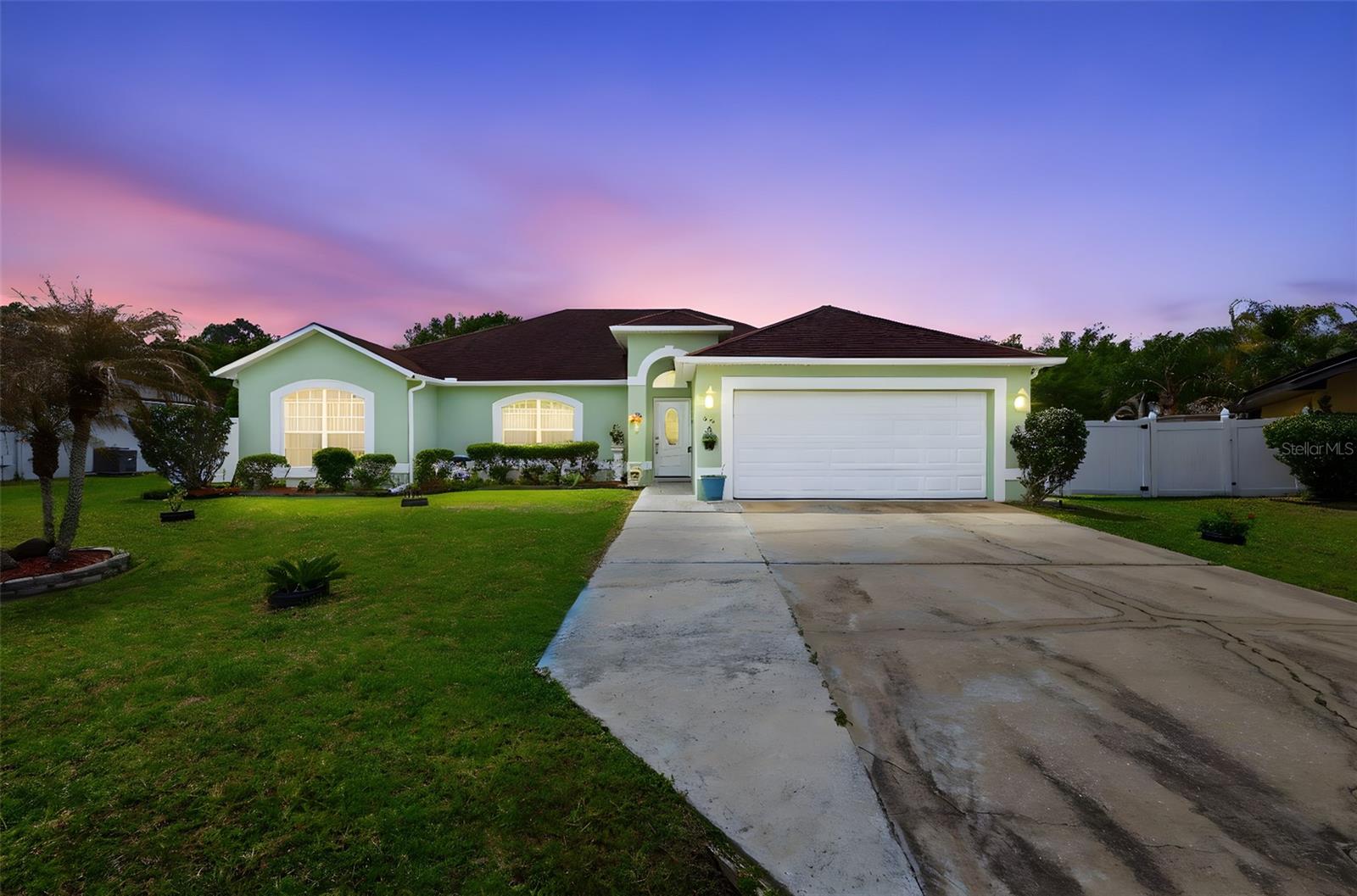 Single Family Residence em KISSIMMEE, FL - Daniel Dourado