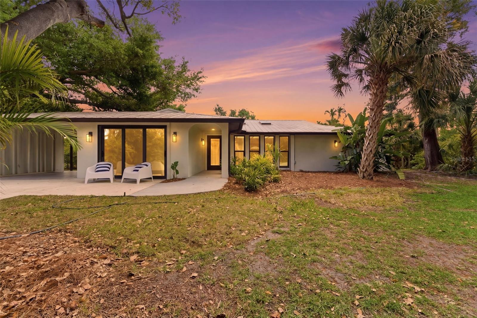 Single Family Residence em ENGLEWOOD, FL - Daniel Dourado