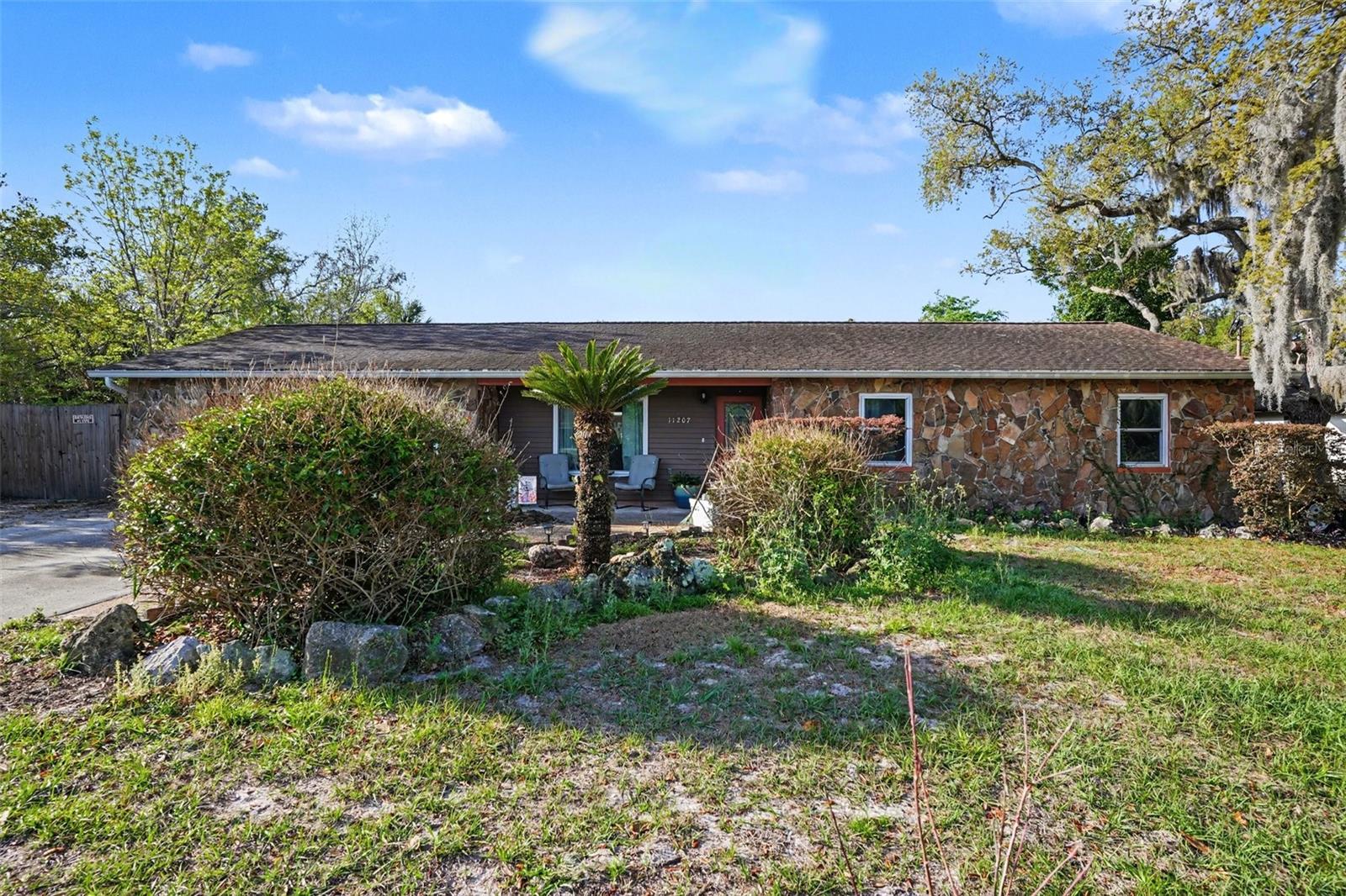 Single Family Residence in RIVERVIEW, FL - Daniel Dourado