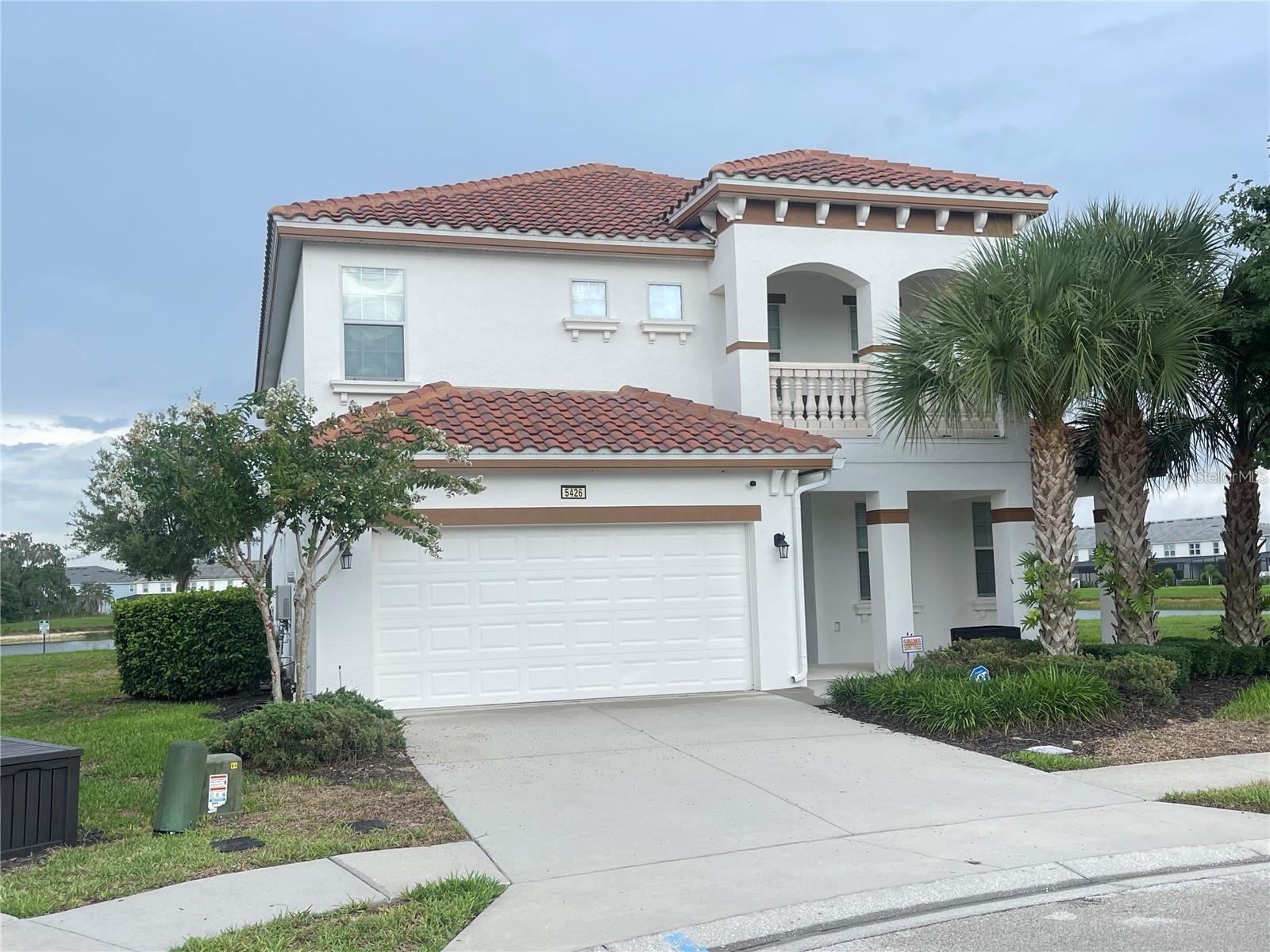 Single Family Residence in DAVENPORT, FL - Daniel Dourado