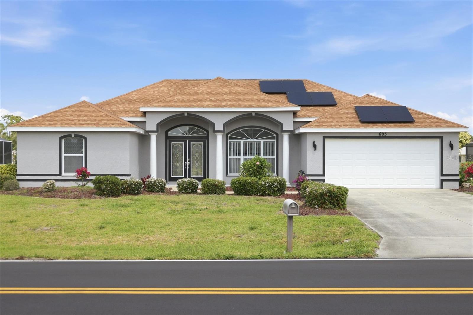 Single Family Residence em ROTONDA WEST, FL - Daniel Dourado