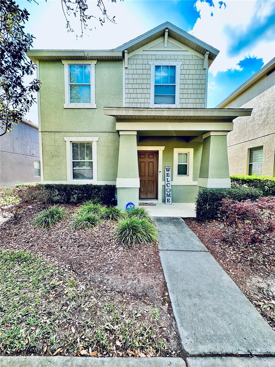 Single Family Residence in RIVERVIEW, FL - Daniel Dourado