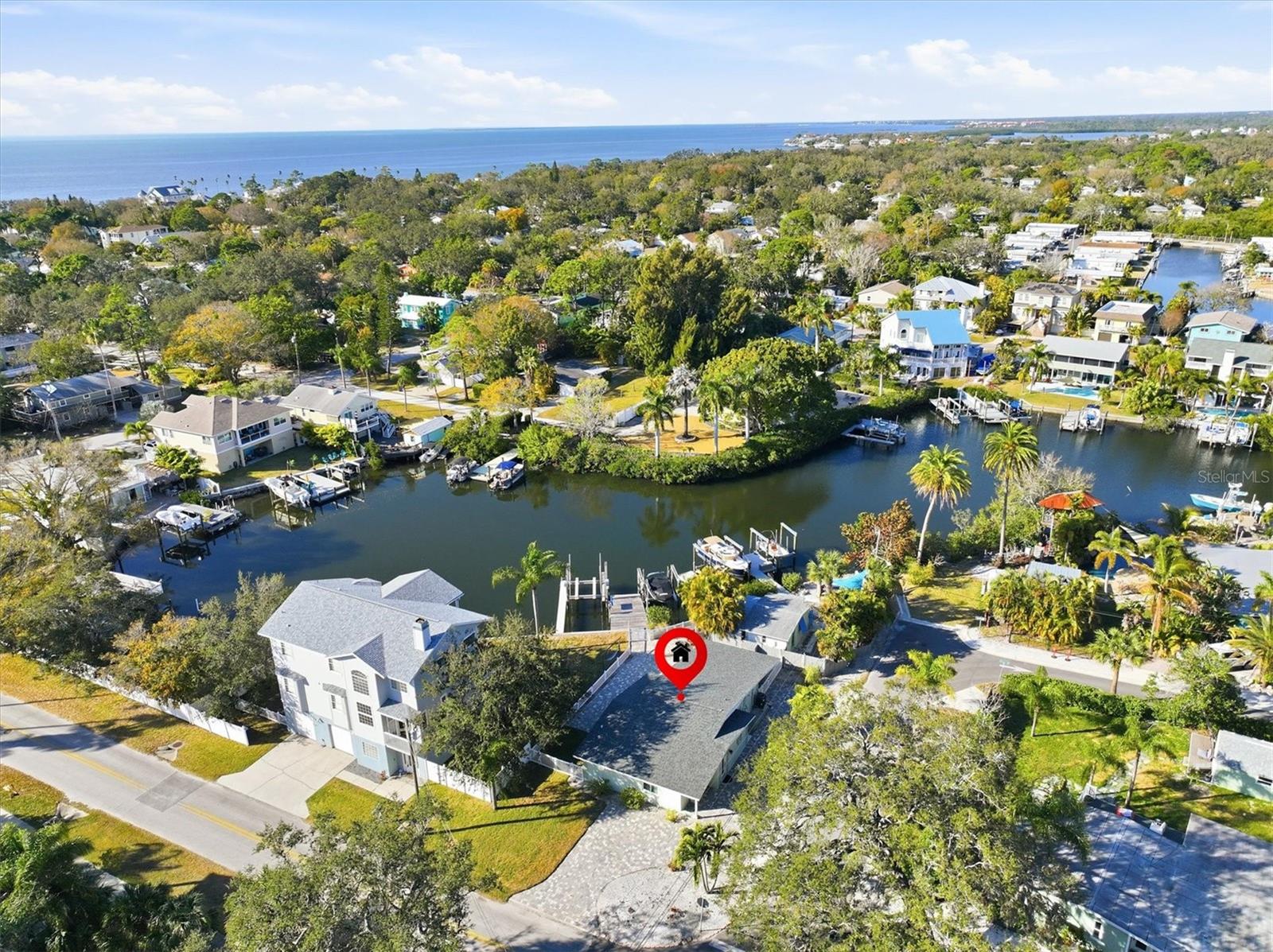 Single Family Residence em CRYSTAL BEACH, FL - Daniel Dourado