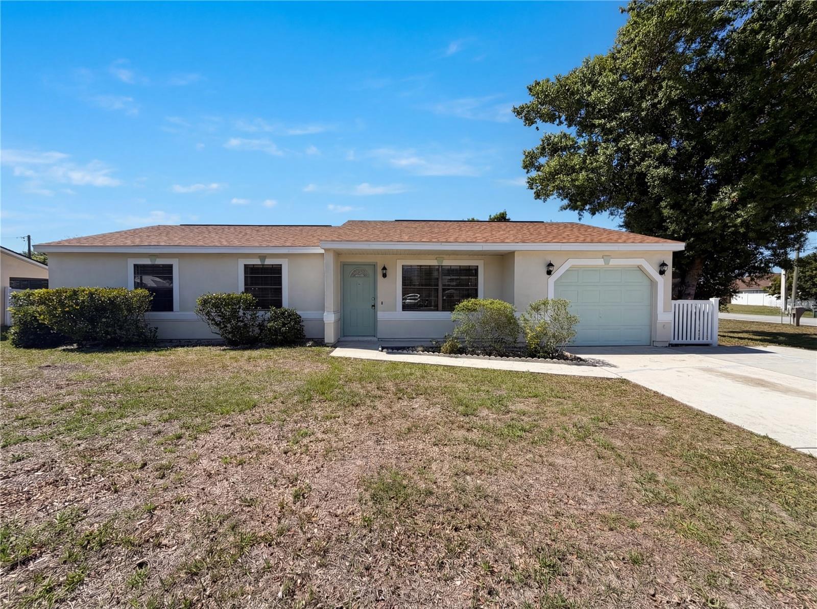 Single Family Residence in NORTH PORT, FL - Daniel Dourado