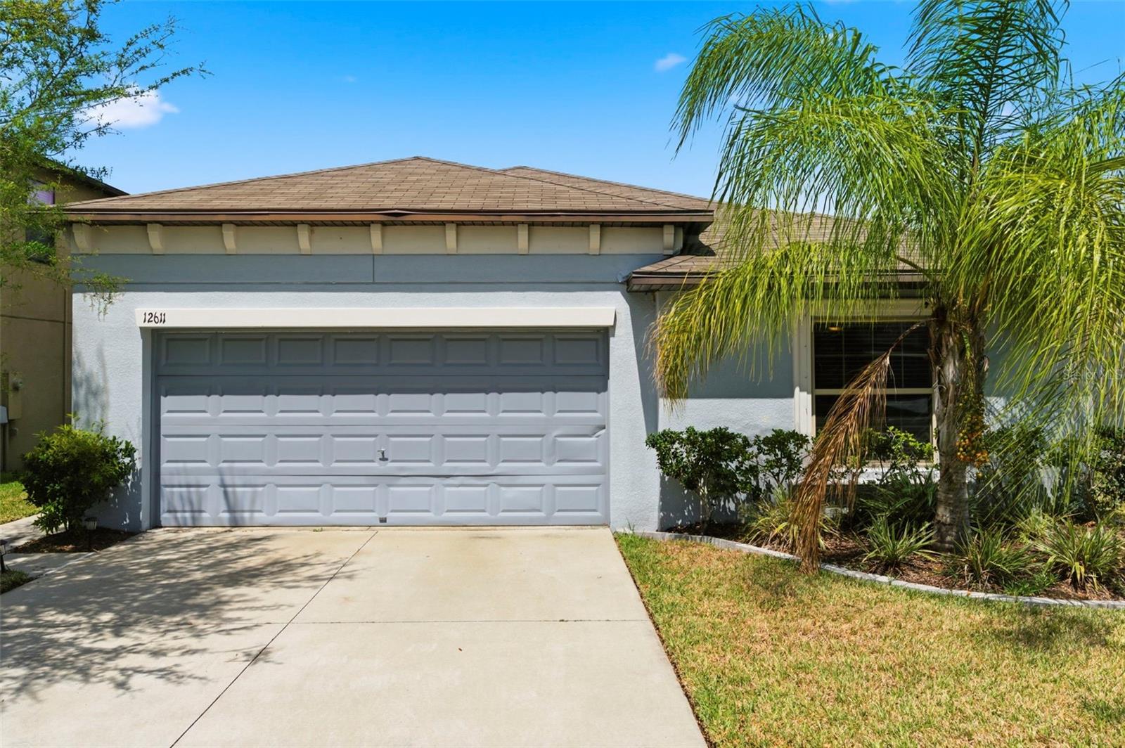 Single Family Residence in RIVERVIEW, FL - Daniel Dourado