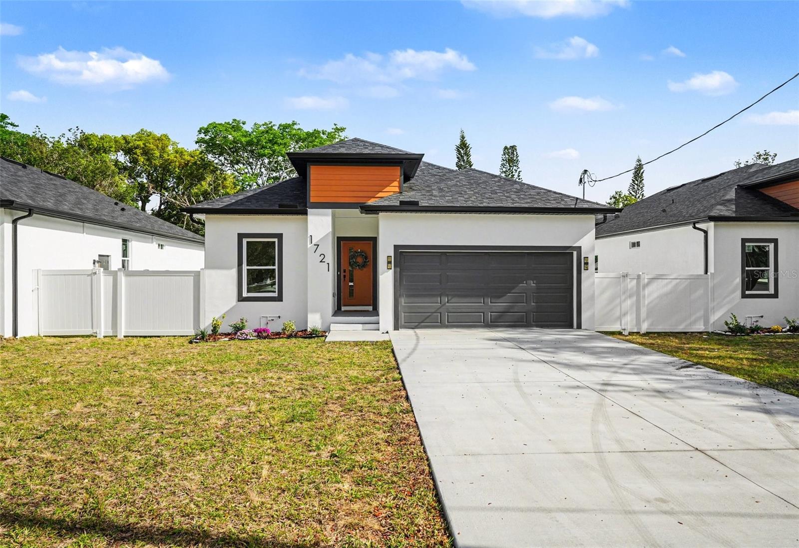 Single Family Residence in TAMPA, FL - Daniel Dourado