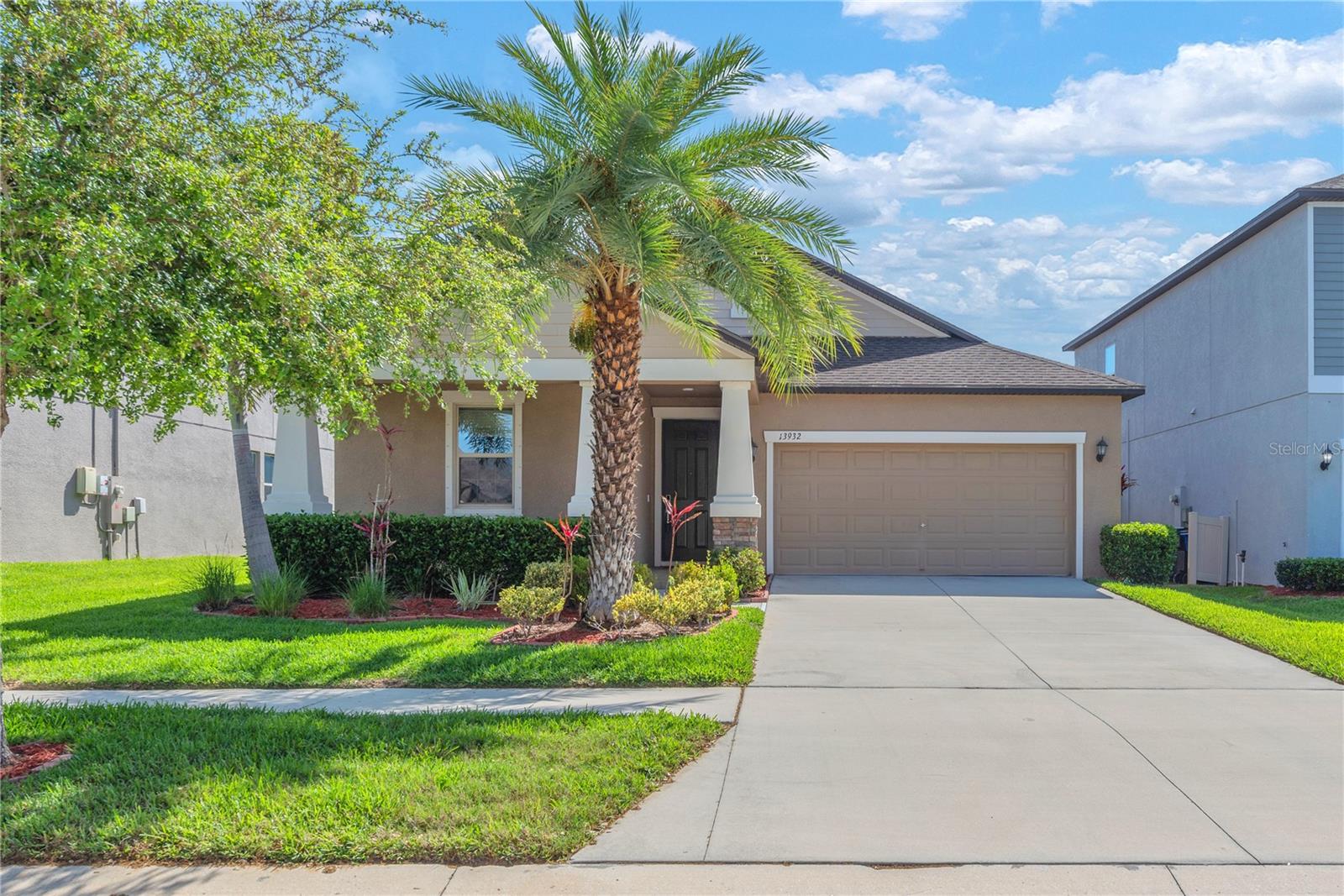 Single Family Residence in RIVERVIEW, FL - Daniel Dourado