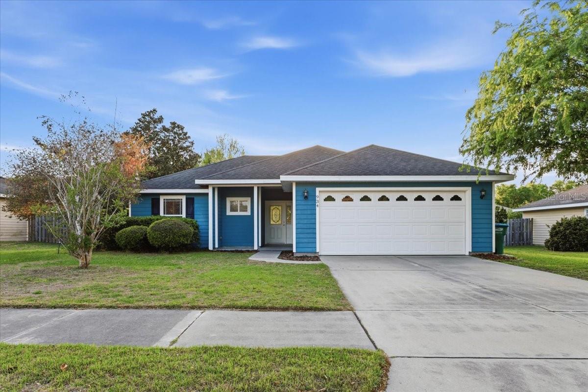 Single Family Residence em NEWBERRY, FL - Daniel Dourado