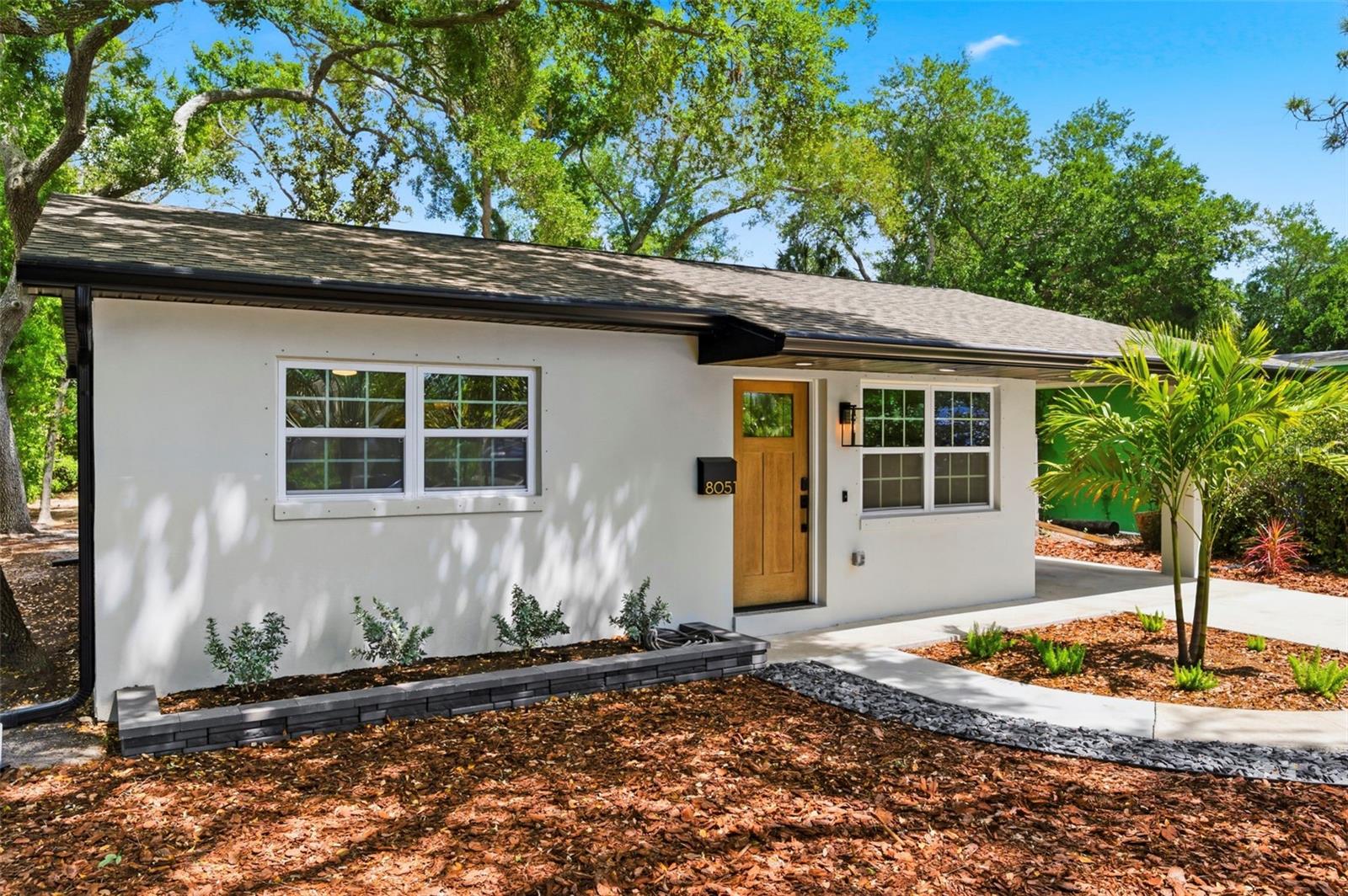 Single Family Residence em ST PETERSBURG, FL - Daniel Dourado