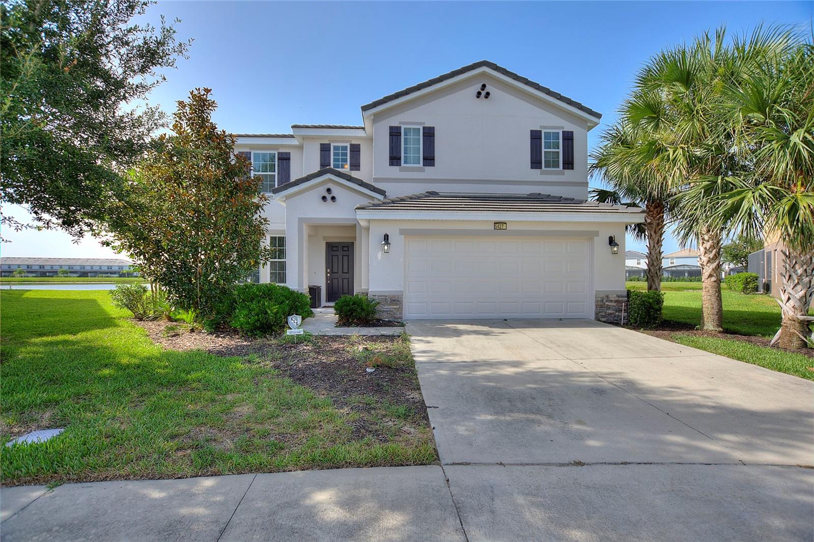 Single Family Residence in DAVENPORT, FL - Daniel Dourado