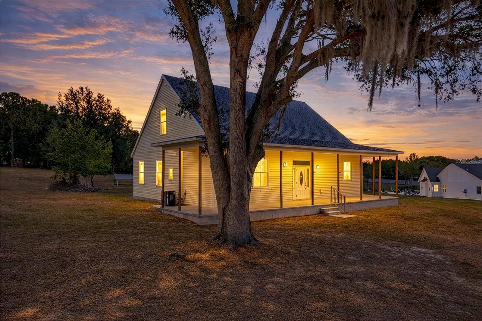 Single Family Residence in DADE CITY, FL - Daniel Dourado