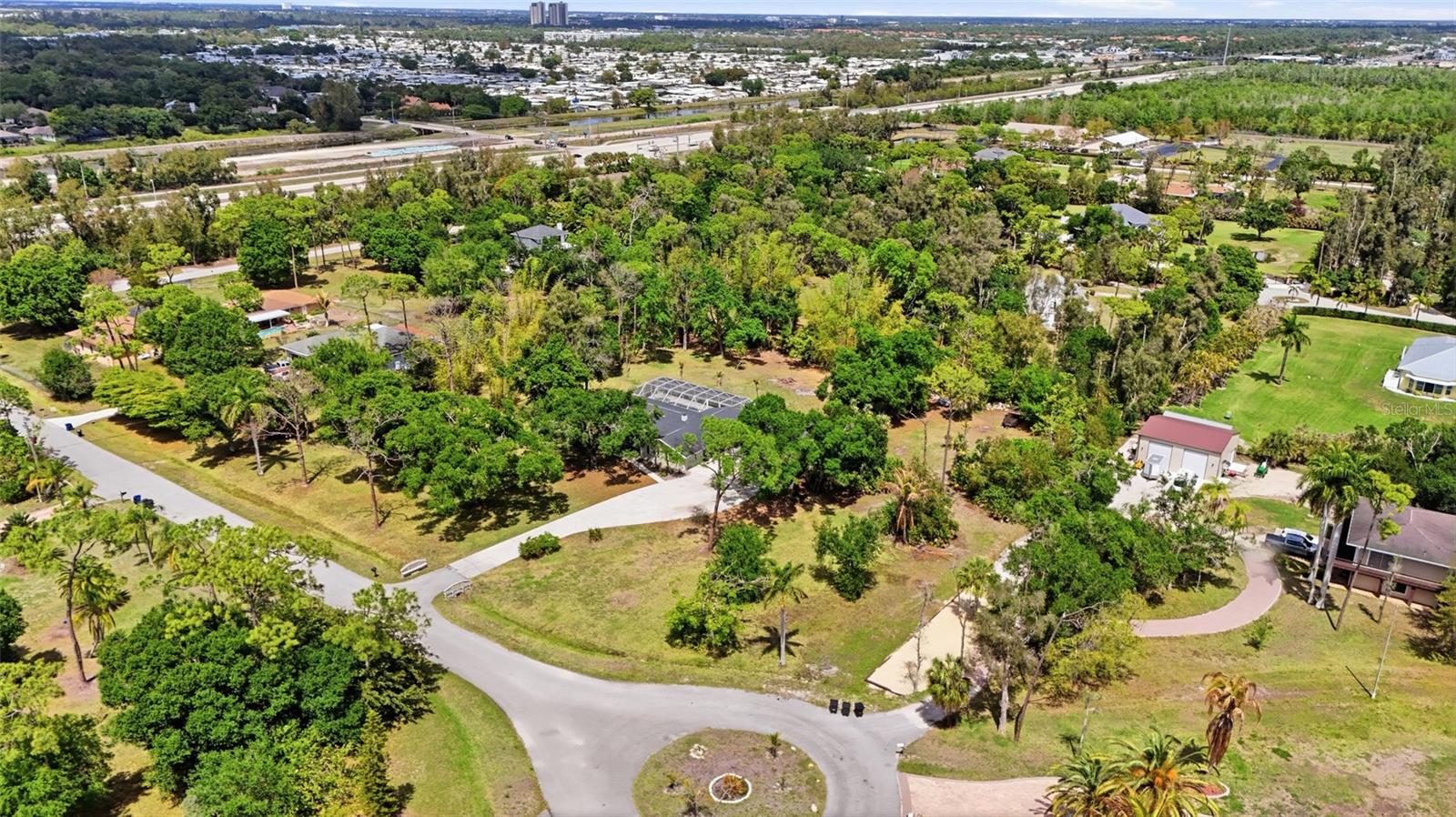 Single Family Residence em FORT MYERS, FL - Daniel Dourado