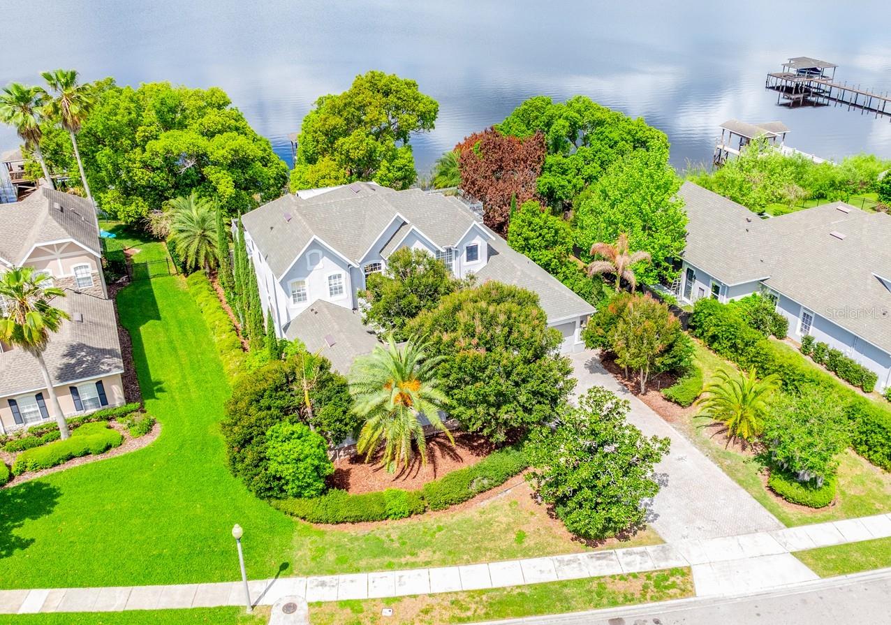 Single Family Residence in WINTER GARDEN, FL - Daniel Dourado
