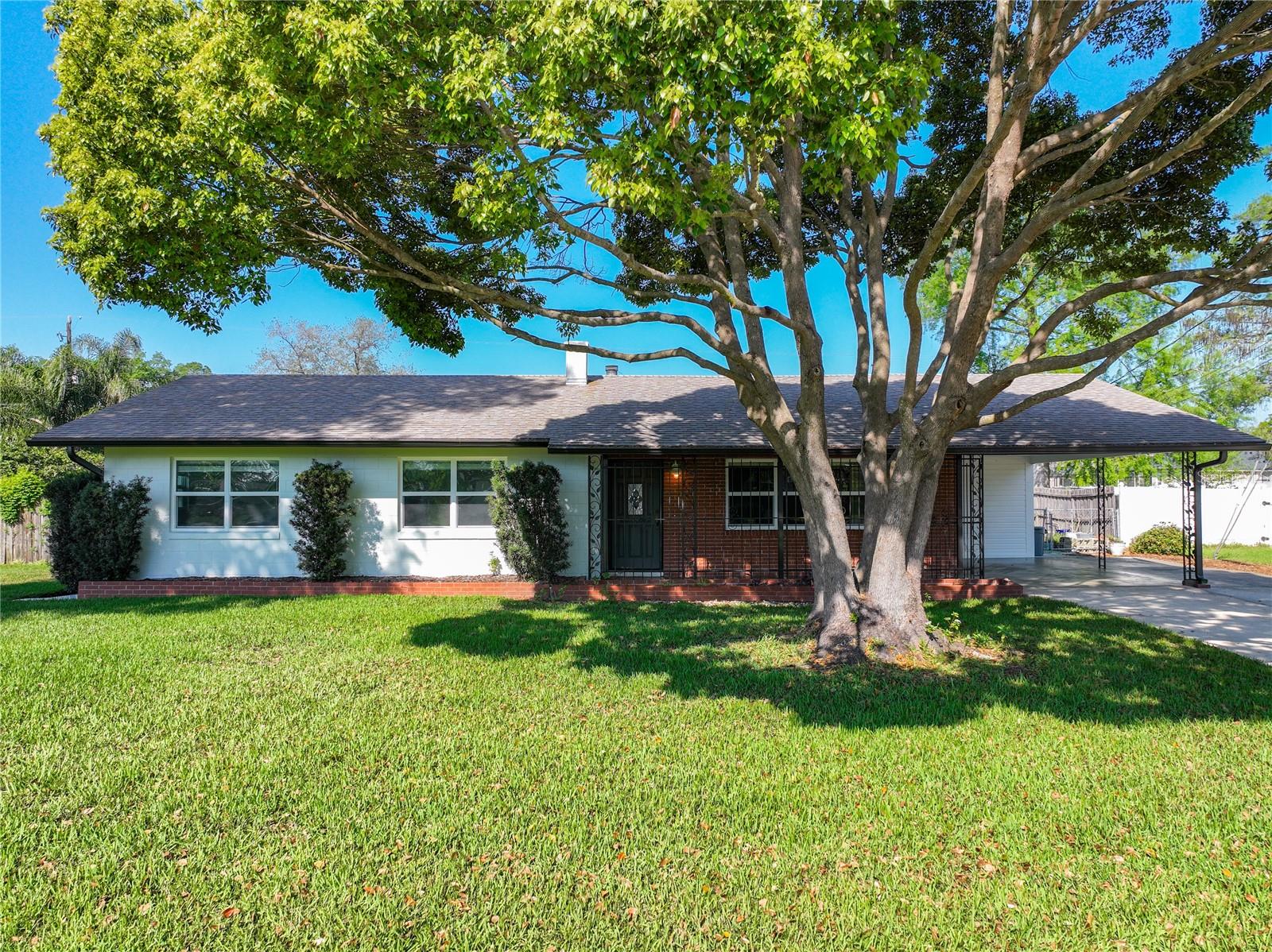 Single Family Residence in SANFORD, FL - Daniel Dourado