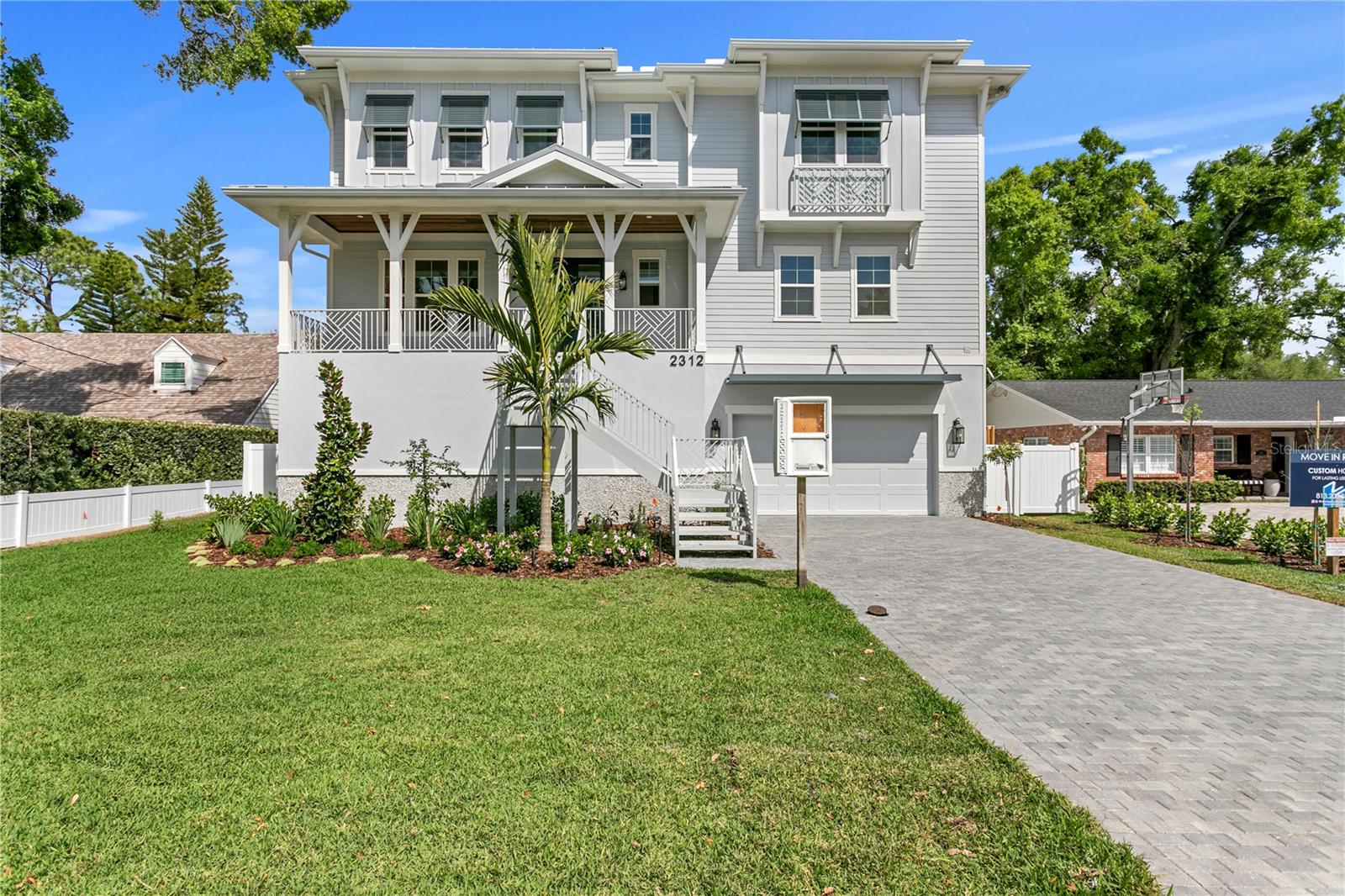 Single Family Residence in TAMPA, FL - Daniel Dourado