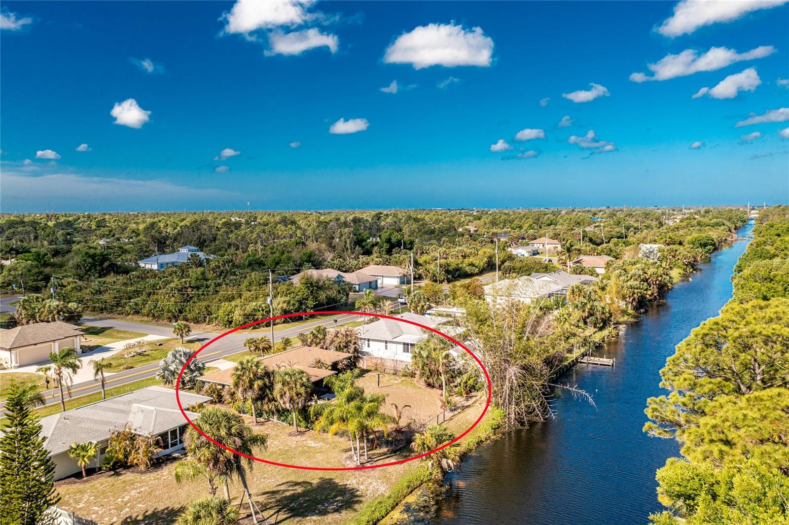 Single Family Residence em ENGLEWOOD, FL - Daniel Dourado