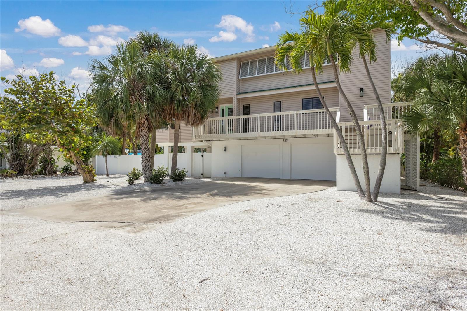 Single Family Residence in ANNA MARIA, FL - Daniel Dourado
