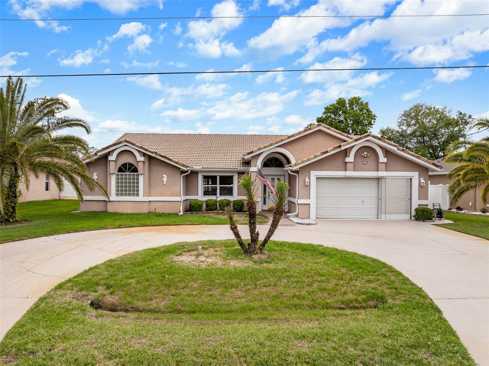 Single Family Residence em PALM COAST, FL - Daniel Dourado