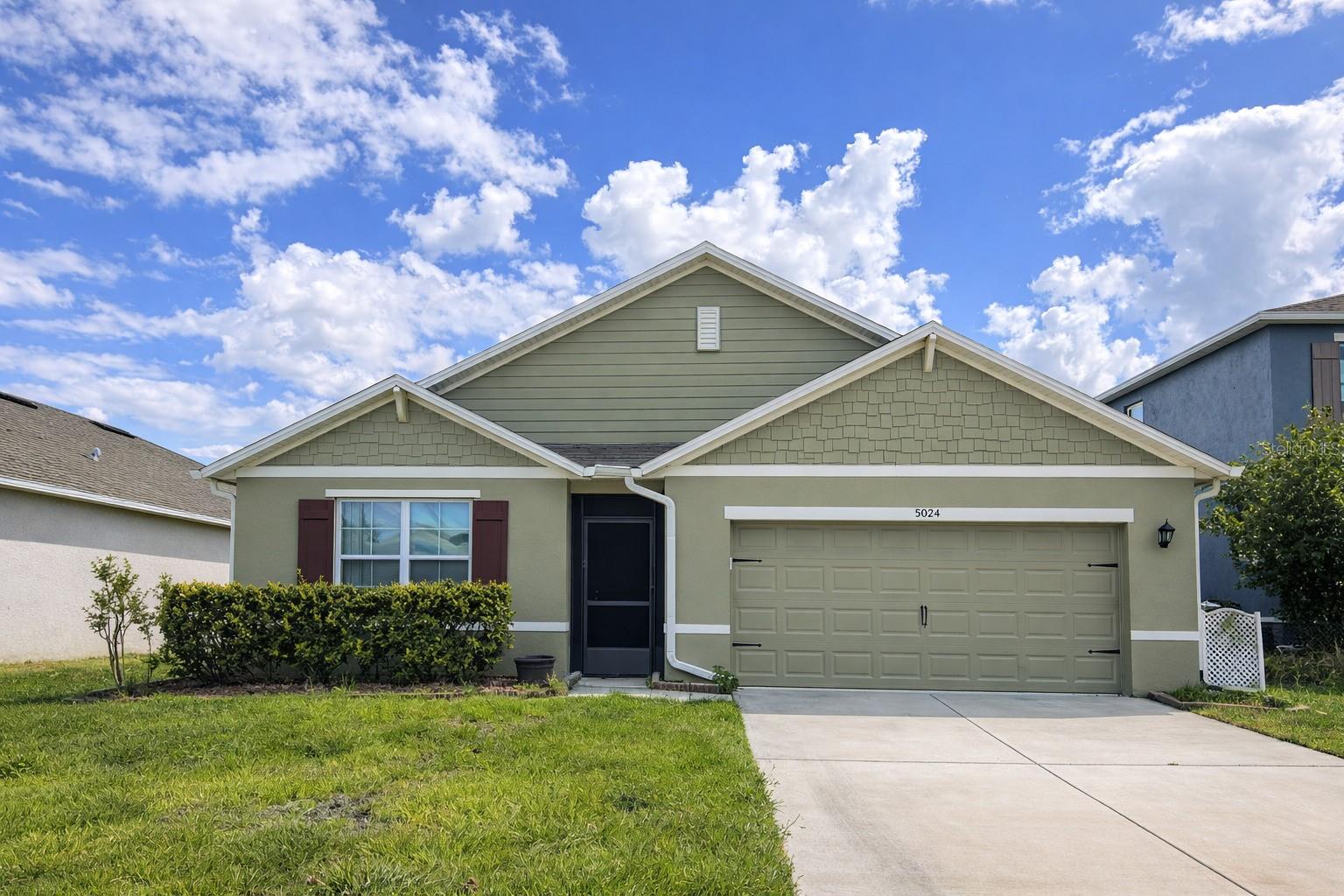 Single Family Residence em KISSIMMEE, FL - Daniel Dourado