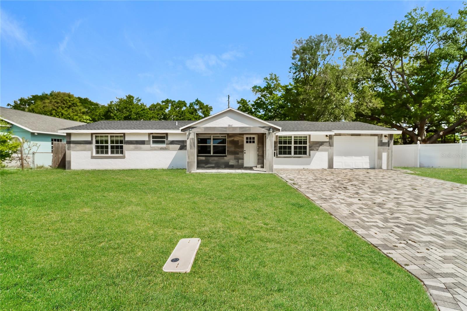 Single Family Residence em ST PETERSBURG, FL - Daniel Dourado