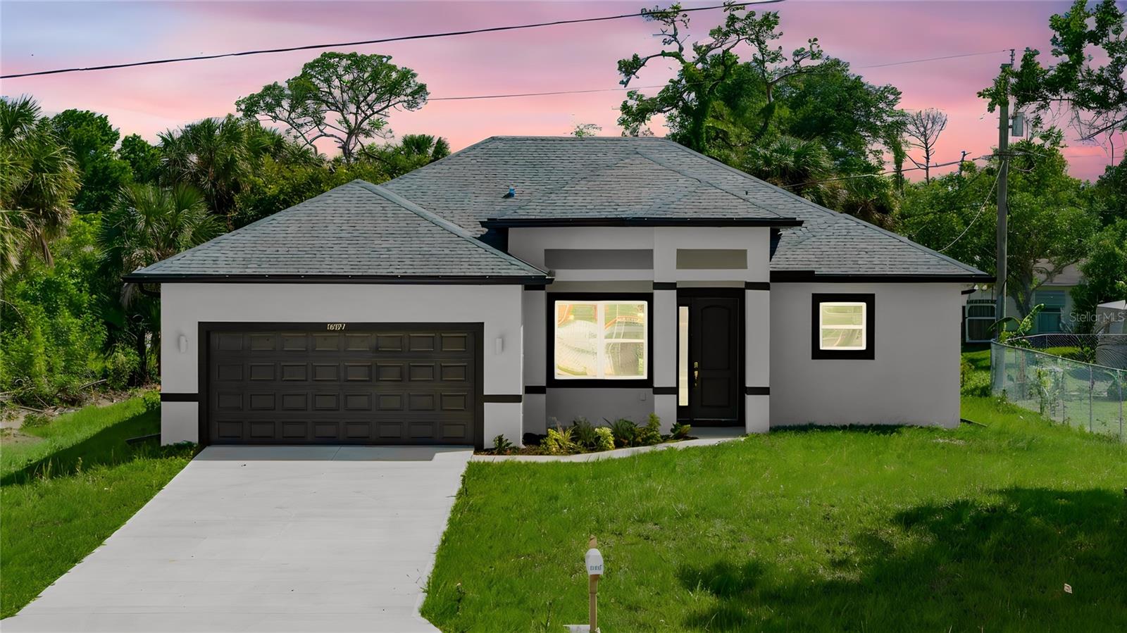 Single Family Residence in PORT CHARLOTTE, FL - Daniel Dourado