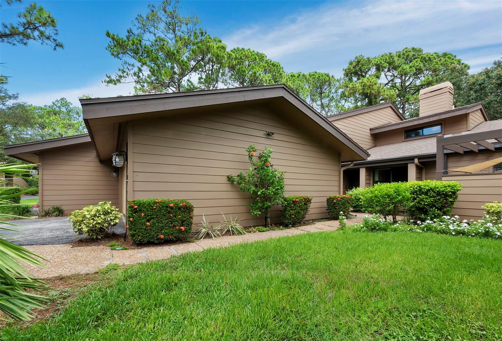 Condominium in SARASOTA, FL - Daniel Dourado