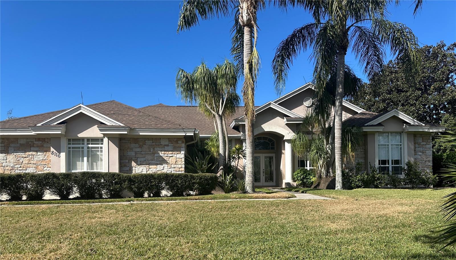 Single Family Residence in BRADENTON, FL - Daniel Dourado