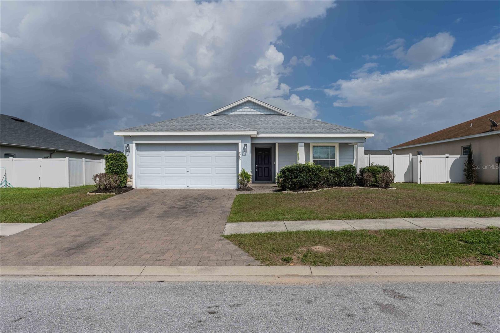 Single Family Residence in BARTOW, FL - Daniel Dourado