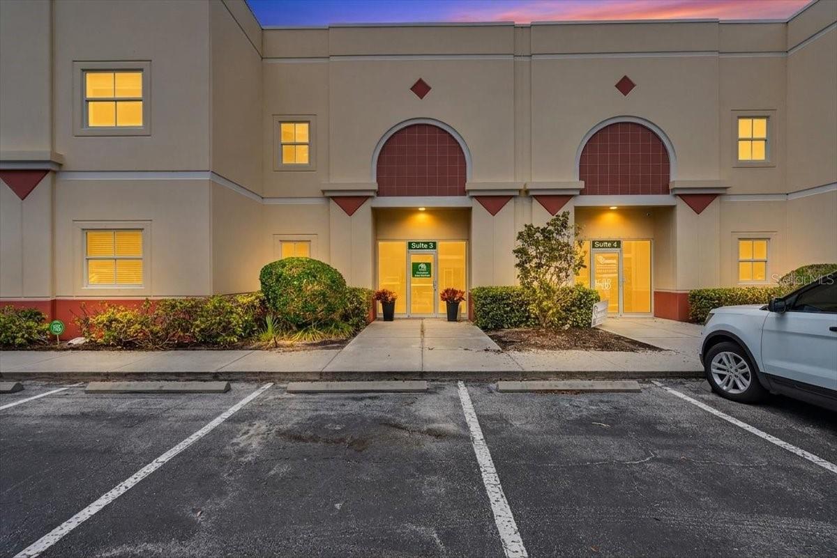 Mixed Use in SARASOTA, FL - Daniel Dourado