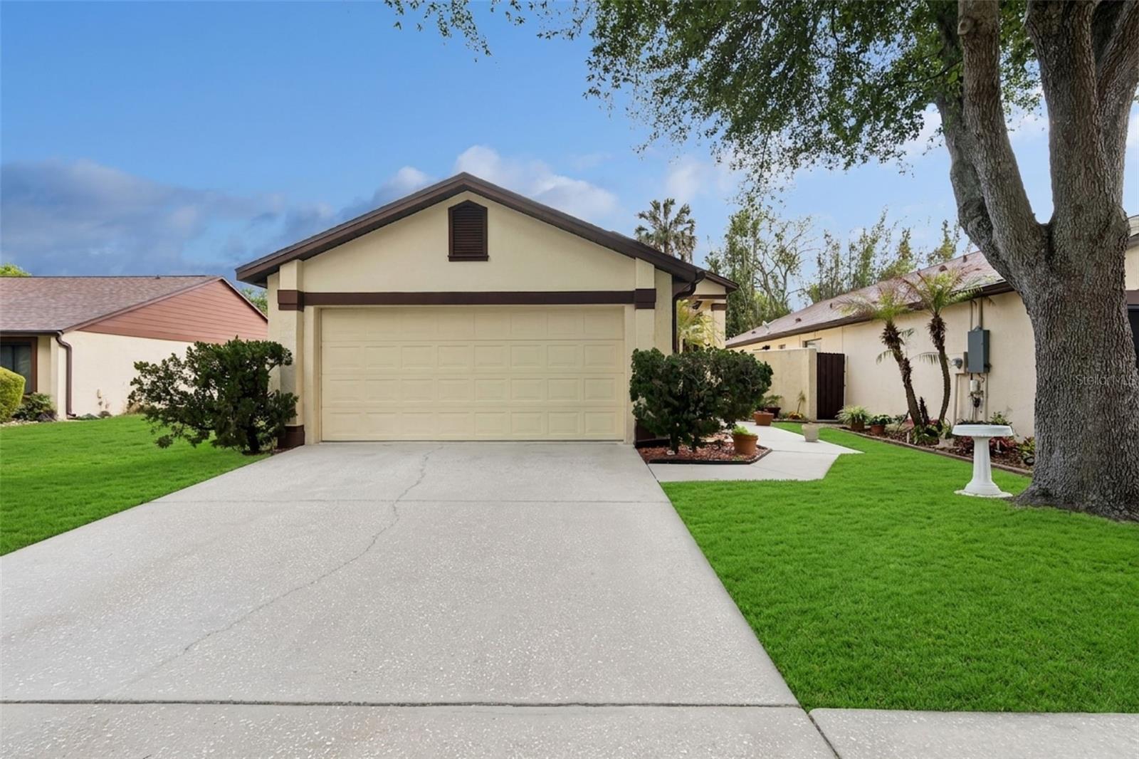Single Family Residence in CASSELBERRY, FL - Daniel Dourado