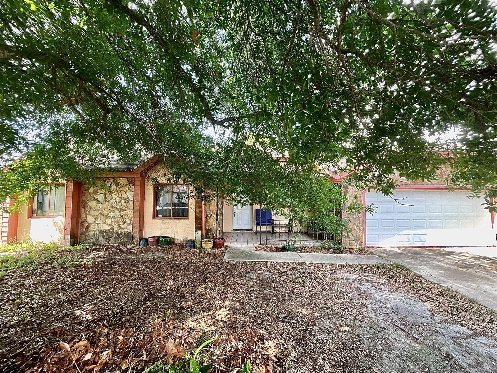 Single Family Residence in KISSIMMEE, FL - Daniel Dourado