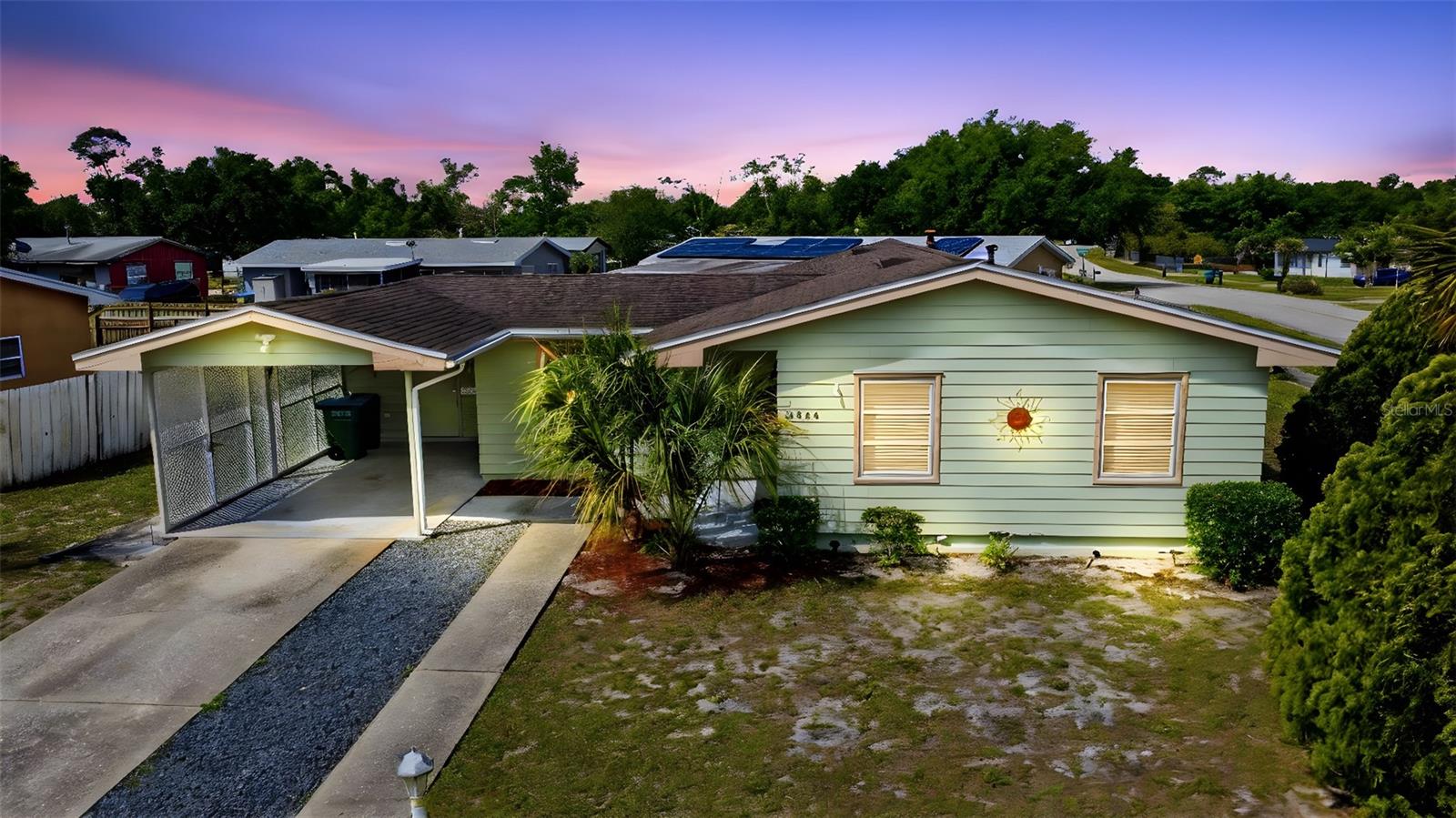 Single Family Residence em DELTONA, FL - Daniel Dourado