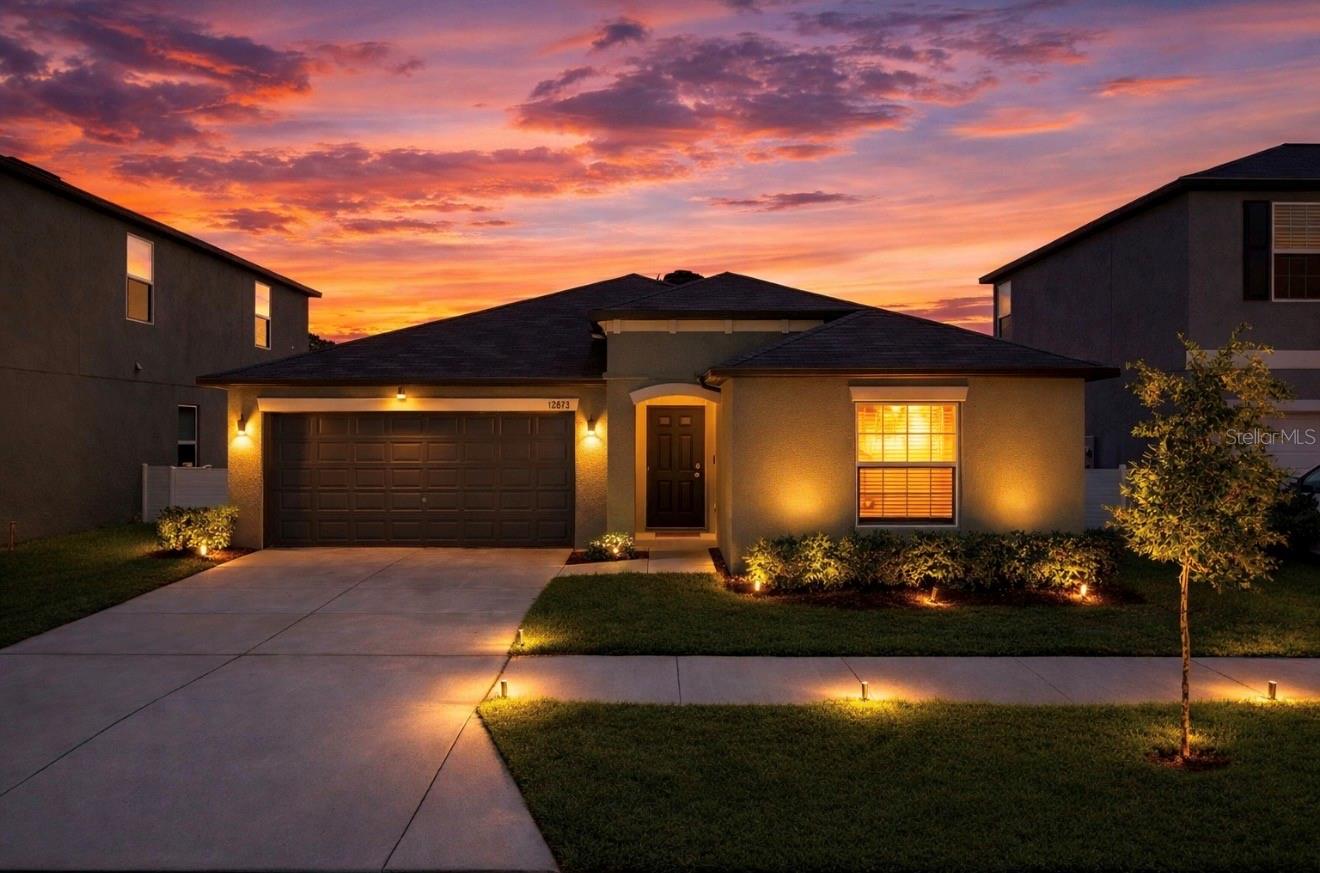 Single Family Residence in RIVERVIEW, FL - Daniel Dourado