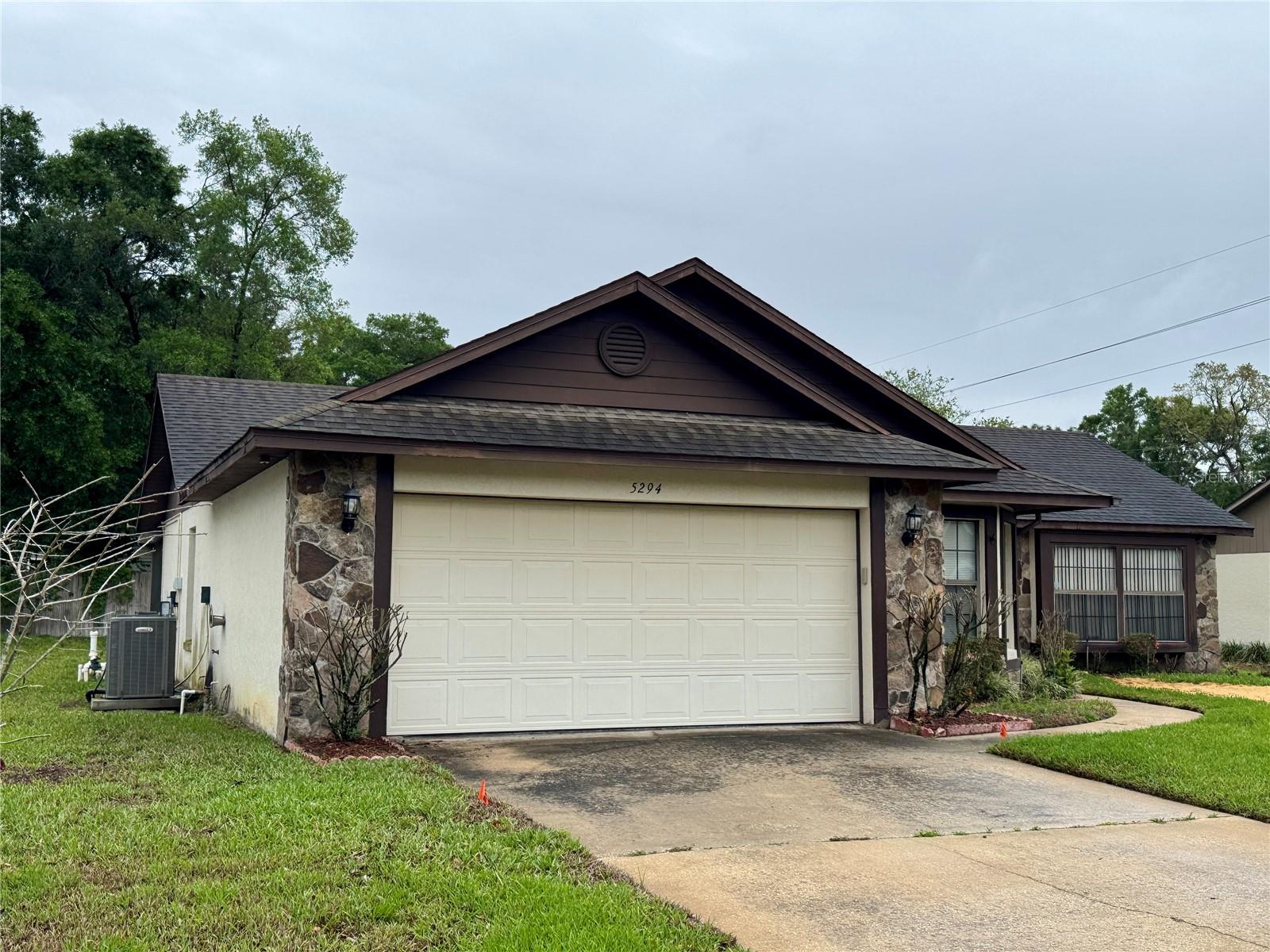 Single Family Residence em ORLANDO, FL - Daniel Dourado