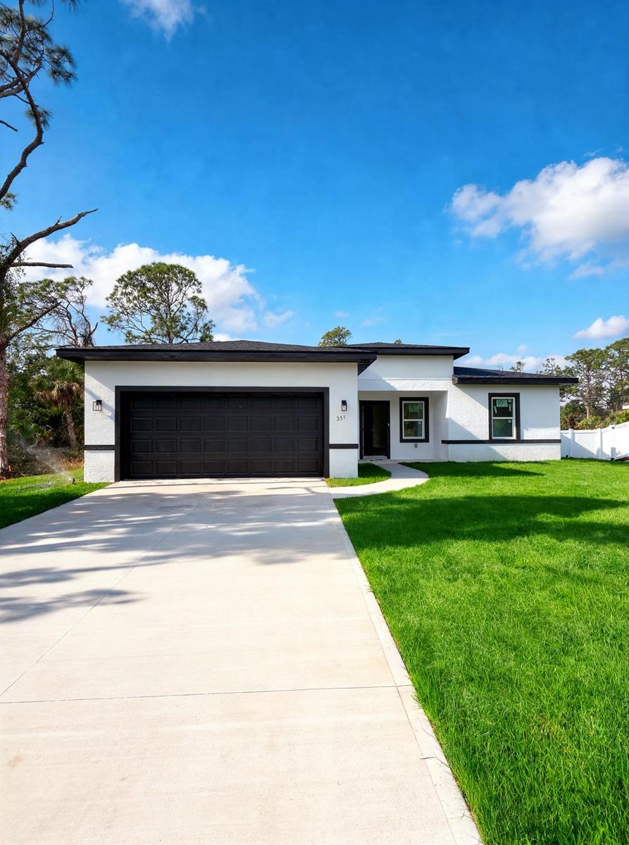 Single Family Residence in PORT CHARLOTTE, FL - Daniel Dourado