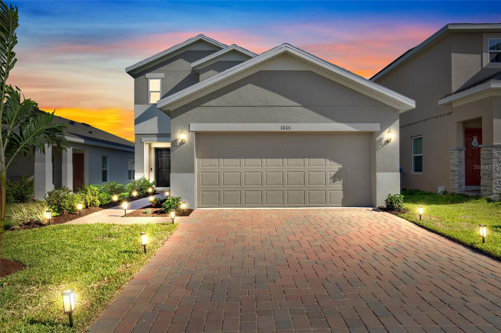 Single Family Residence in DAVENPORT, FL - Daniel Dourado