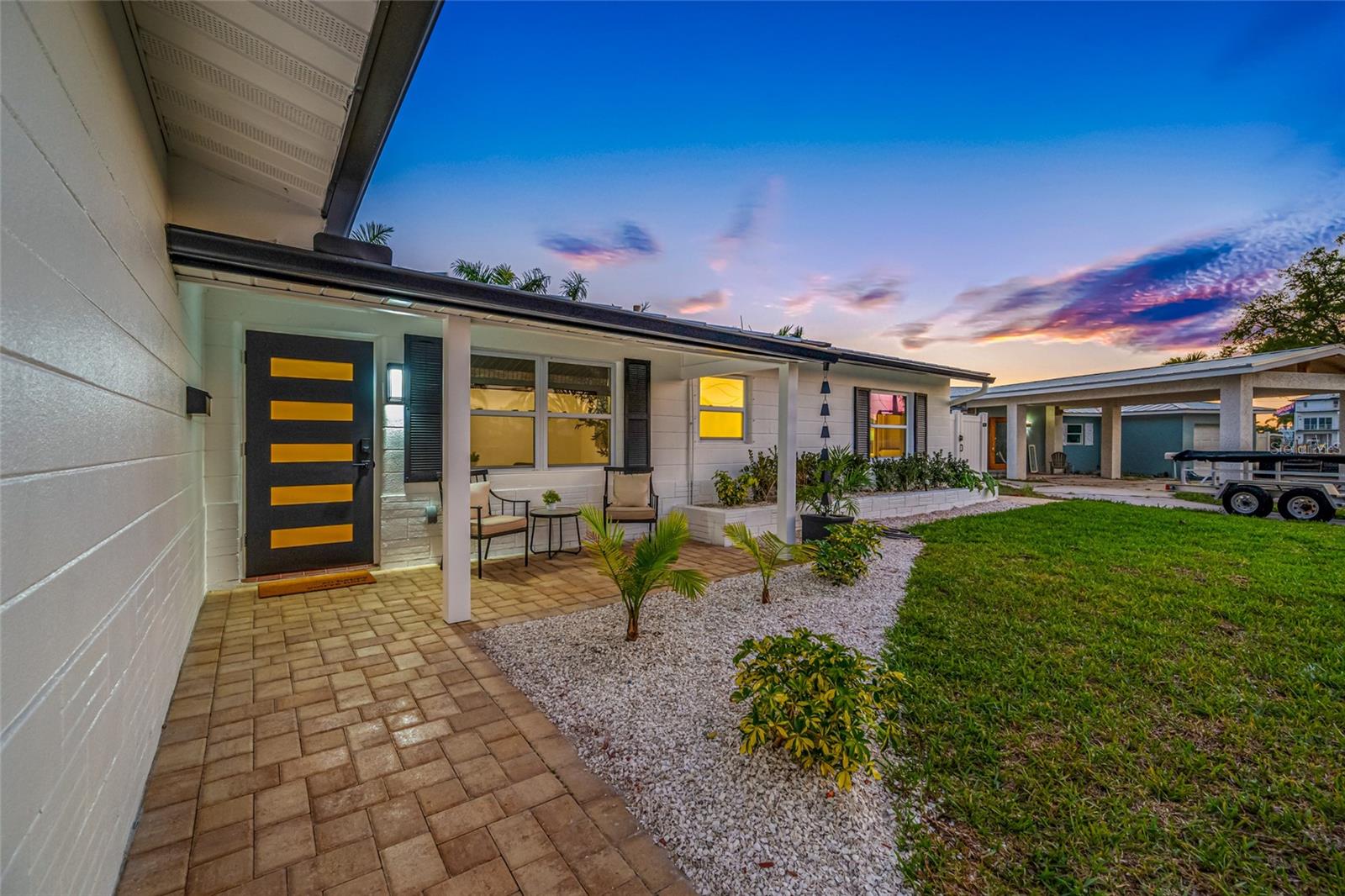 Single Family Residence em ST PETERSBURG, FL - Daniel Dourado