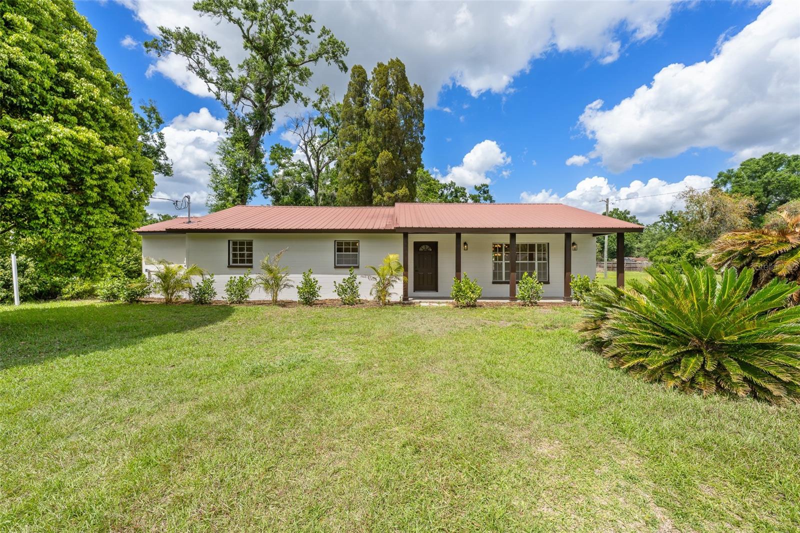 Single Family Residence em SEFFNER, FL - Daniel Dourado