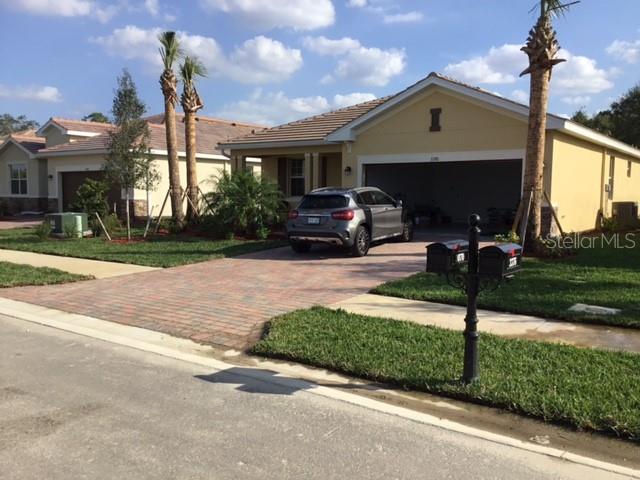 Single Family Residence in ALVA, FL - Daniel Dourado